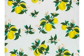 Tissu Rifle Paper Primavera Citrus Blossom Lemon metallic, coupon 30x110cm dans Rifle Paper Co par Couture et Cie