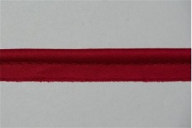 Passepoil rouge framboise dans Passepoils unis par Couture et Cie